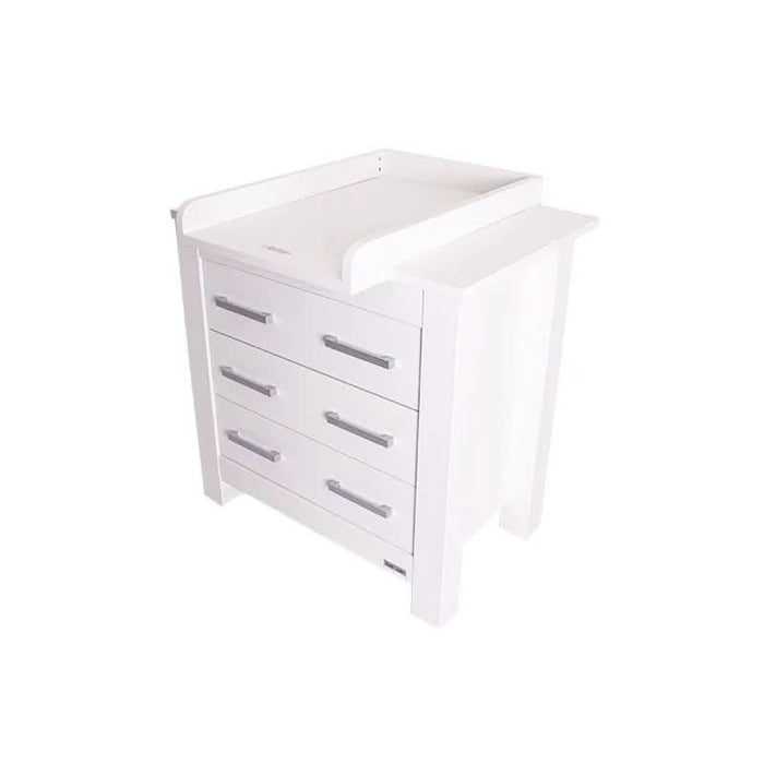 Detail of the white Bordeaux Chest with the changer lid top attached, prepared for baby care