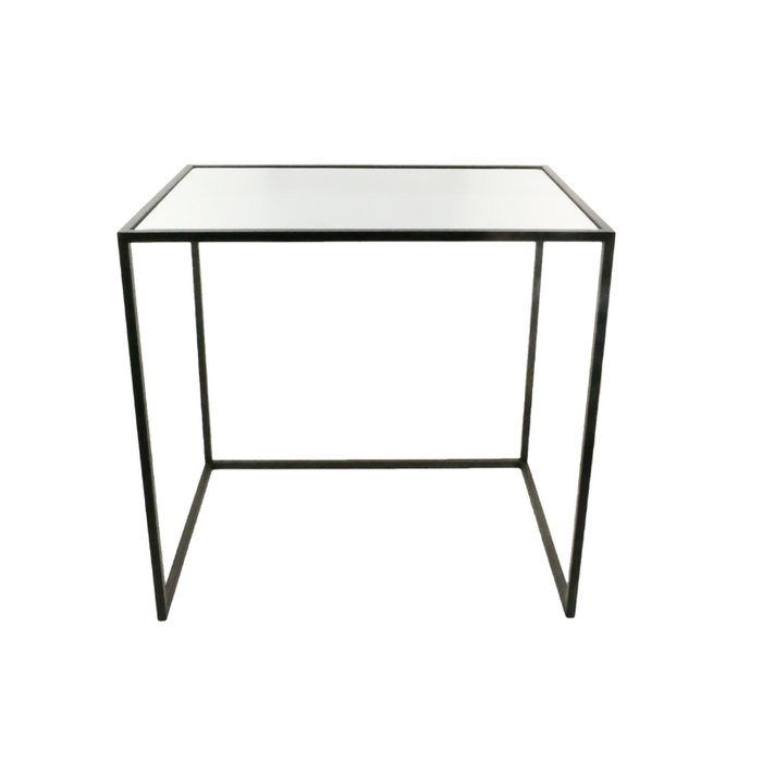 Bella Nest Tables as versatile side tables in a stylish, contemporary living space