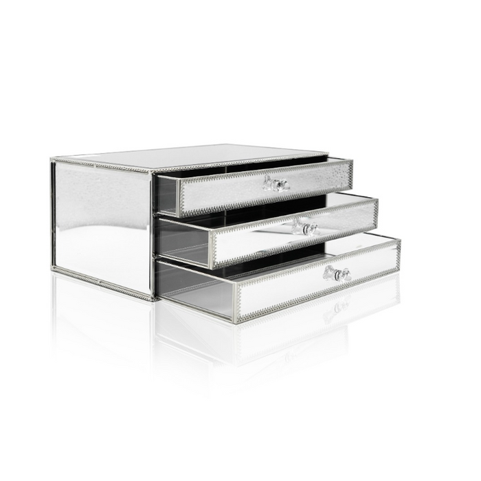 Functional and fashionable silver jewellery storage solution